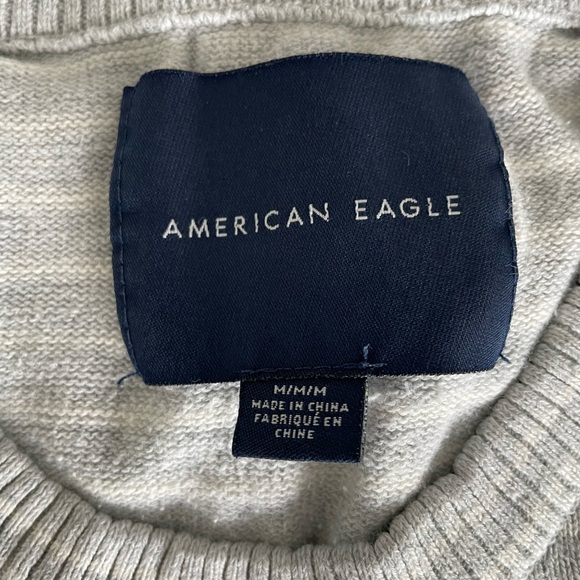American Eagle men’s sweatshirt, medium, grey with white stripes. - Picture 6 of 6